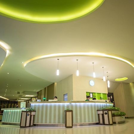 פורווקרטו Hotel Wisata Niaga מראה חיצוני תמונה